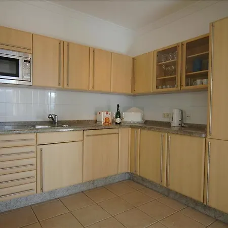 Playa Del Blanca - A Delightful 4 Bedroom - Hot Tub - Walking Distance To The Beach Playa Blanca (Lanzarote)