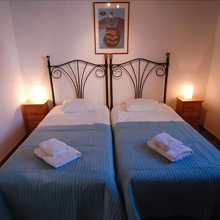 וילה Playa Del Blanca - A Delightful 4 Bedroom - Hot Tub - Walking Distance To The Beach *