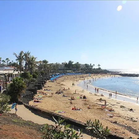 Playa Del Blanca - A Delightful 4 Bedroom - Hot Tub - Walking Distance To The Beach * Playa Blanca (Lanzarote)